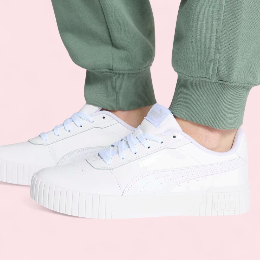 *New in Box* PUMA Carina 2.0 Women's Sneakers